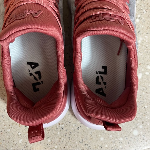 New Men’s APL TechLoom Tracer Size 9.5 Athletic Propulsion Labs in Cedar - Picture 7 of 12